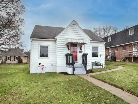 202 Hazel, Zelienople, PA 16063