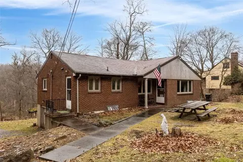 3323 Jackson Rd, Gibsonia, PA 15044