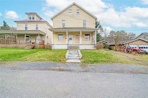 455 Manges St, Central City, PA 15926