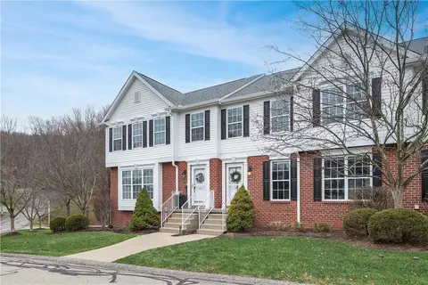 302 Lakeview Ct, Mars, PA 16046