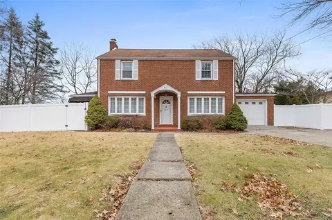 217 Roberta Dr, Homestead, PA 15120