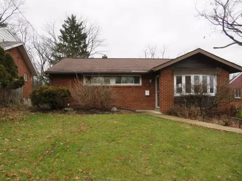 105 Hart Dr, Pittsburgh, PA 15235