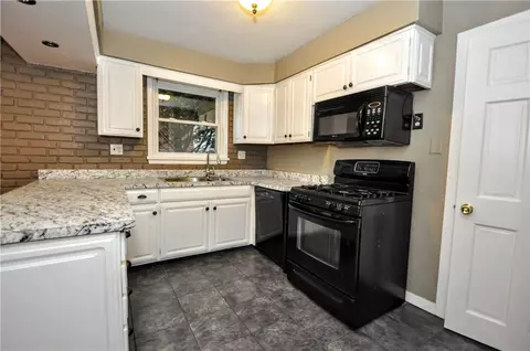 4705 E Willock Rd, Pittsburgh, PA 15227 photo 34