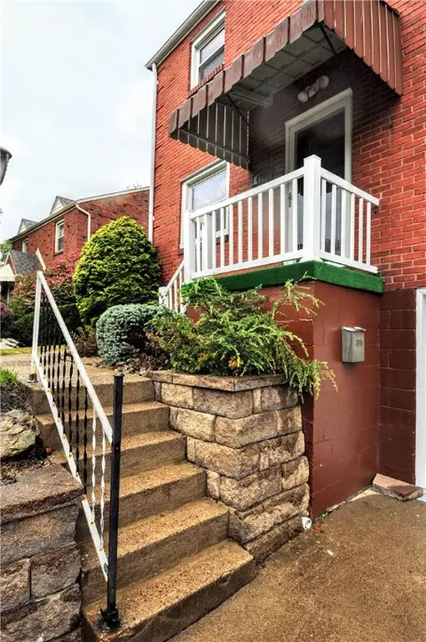 4705 E Willock Rd, Pittsburgh, PA 15227 photo 3