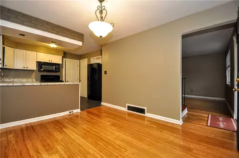 4705 E Willock Rd, Pittsburgh, PA 15227 photo 31