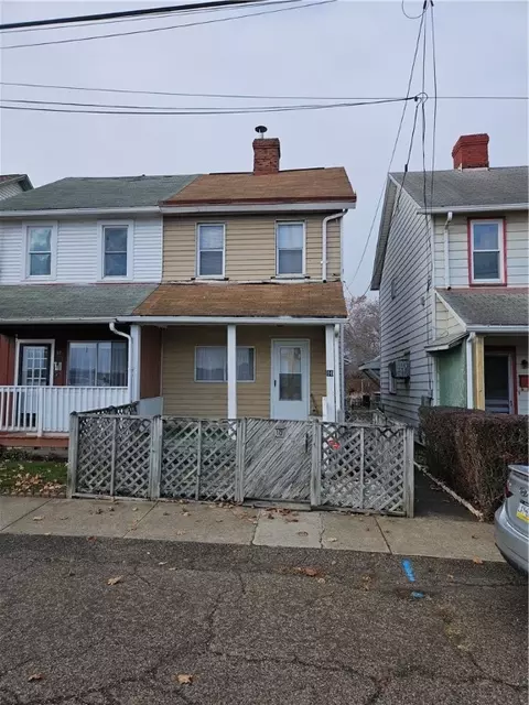 10 Ohio St, Mckees Rocks, PA 15136
