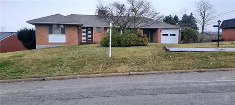 209 Clarendon Ave, New Kensington, PA 15068
