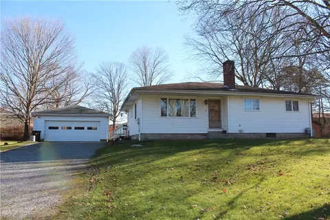 44 Mcmillan Rd, Mercer, PA 16137