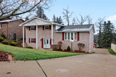 117 John Dr, Canonsburg, PA 15317
