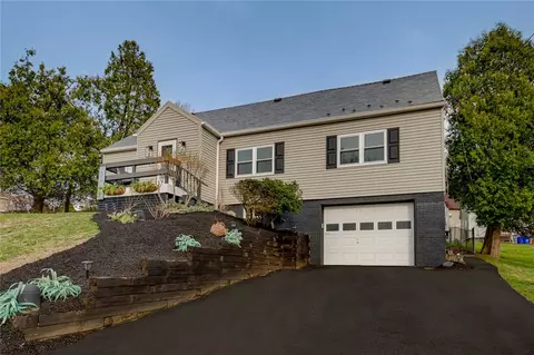 2105 Beechwood Rd, Monroeville, PA 15146
