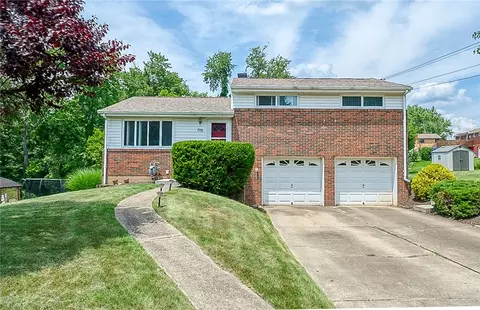 288 Longleaf Dr, Coraopolis, PA 15108