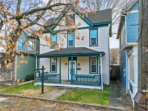 1716 5th Ave, Beaver Falls, PA 15010