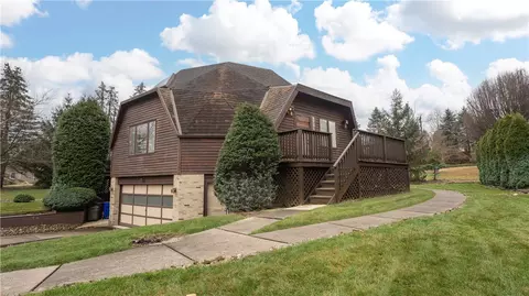 5 Elmhurst Rd, Pittsburgh, PA 15220