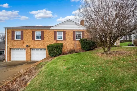 100 Tarpon Dr, Pittsburgh, PA 15212