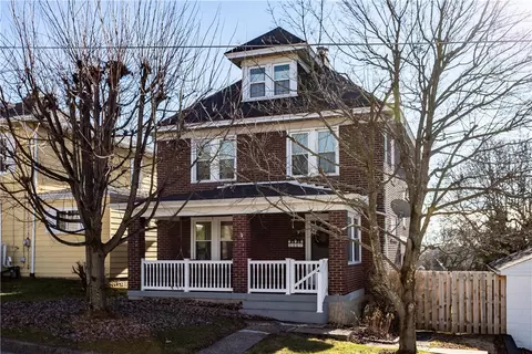 1449 Leaside Dr, Pittsburgh, PA 15207