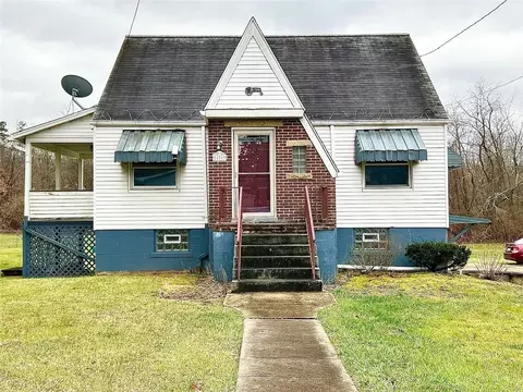 499 Bridge St, Hunker, PA 15639