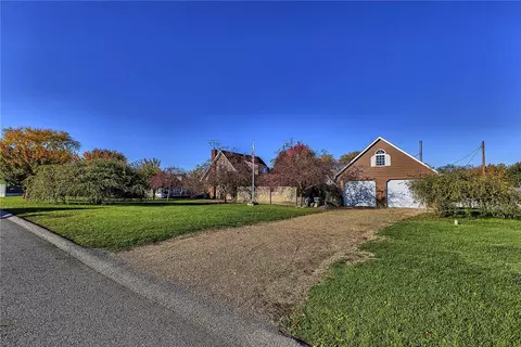 283 E Smithfield St, Mount Pleasant, PA 15666