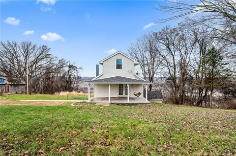 1301 Overlook Ave, Aliquippa, PA 15001