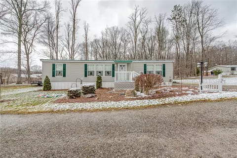 118 Maurer Dr, Boswell, PA 15531