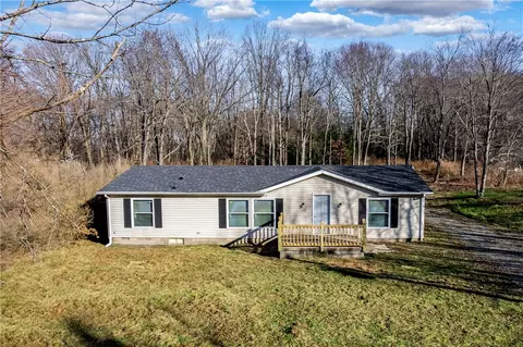 194 Andrusky Rd, Mercer, PA 16137