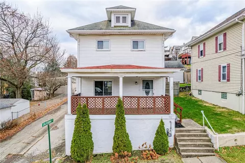107 N 9th St, Jeannette, PA 15644