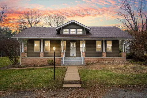 7 Linden, Ellsworth, PA 15331