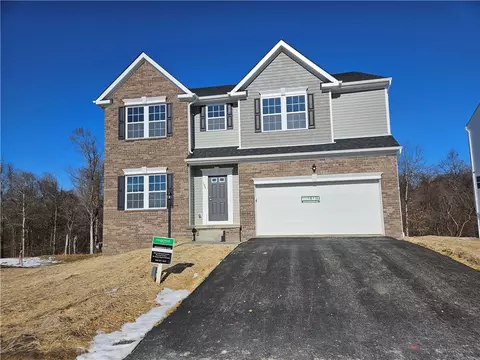 109 Holy Cross Dr, Imperial, PA 15126
