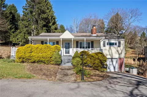 3043 E Hardies Rd, Gibsonia, PA 15044