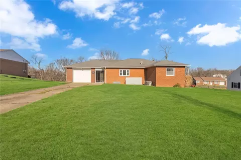 132 Ridge Rd, Aliquippa, PA 15001