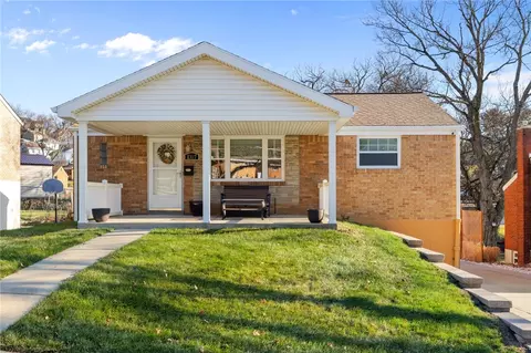 1307 Kinmount St, Pittsburgh, PA 15205