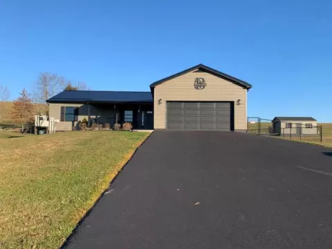253 Sherman Hts N, Fairmount City, PA 16224