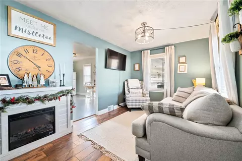 116 Wilhelm Dr, Monaca, PA 15061 photo 5