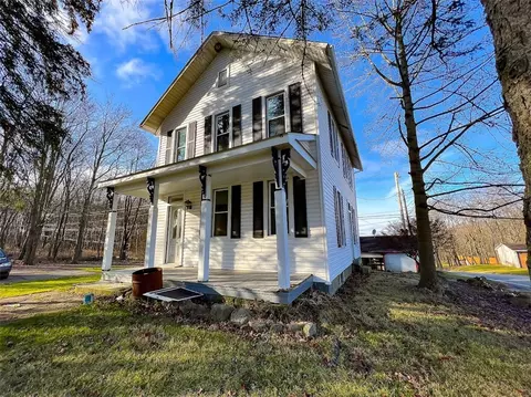 2065 W Sunbury Rd, West Sunbury, PA 16061