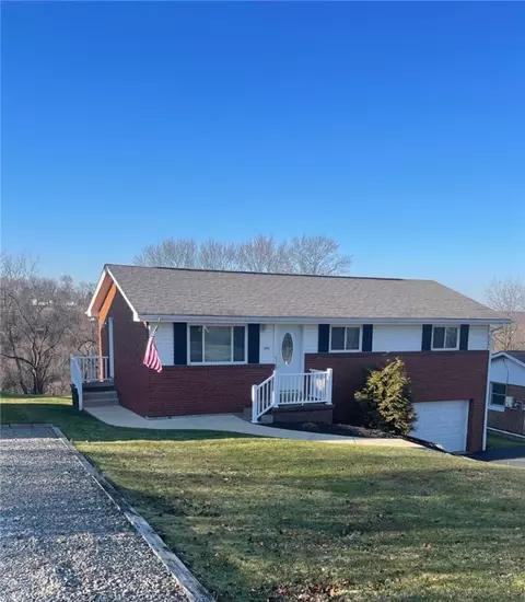890 Northeast Dr, North Huntingdon, PA 15642
