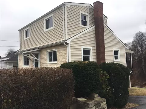 1887 Beechford Ave, Moon Township, PA 15108