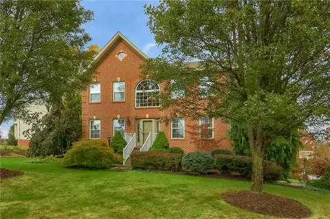 4953 Apple Ridge Dr, Allison Park, PA 15101