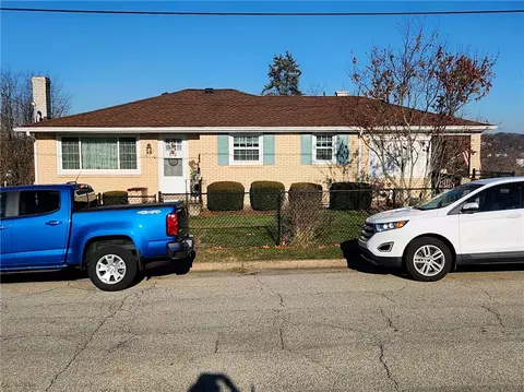 405 Fairview Ave, Jeannette, PA 15644