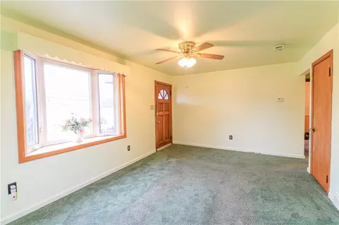 1125 Eckert Rd, Monaca, PA 15061 photo 3