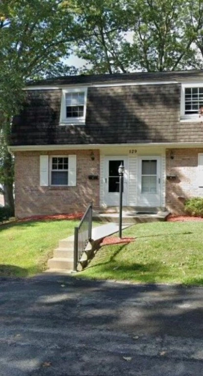 129 Whitestown Vlg Unit B  