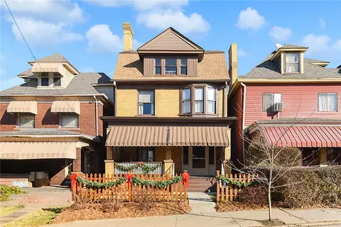 1113 Mcclure St, Homestead, PA 15120