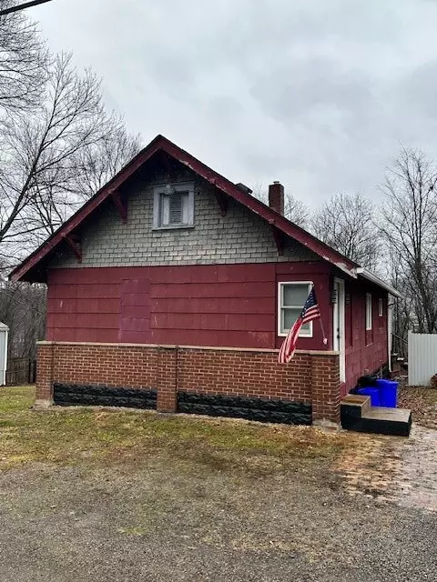 2806 12th Ave, Beaver Falls, PA 15010