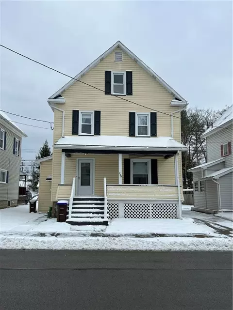 138 Harvard St, Grove City, PA 16127