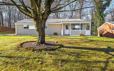 3538 W Stag, Gibsonia, PA 15044