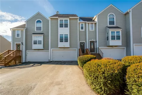 2706 Hunters Point Dr #152, Wexford, PA 15090