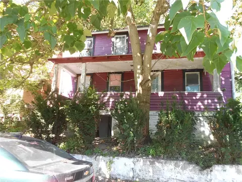 16 Natrona St, Natrona Heights, PA 15065