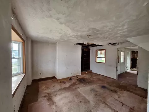 446 Wendel Rd, Irwin, PA 15642 photo 10