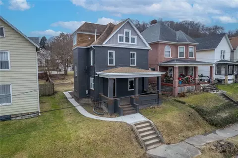 619 Park Ave, Ellwood City, PA 16117