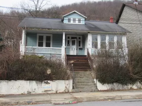 429 Woodvale Ave, Johnstown, PA 15901