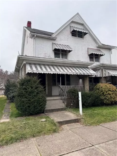 708 4th Ave, Ford City, PA 16226