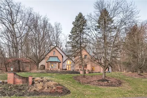 413 Windmere Dr, Pittsburgh, PA 15238